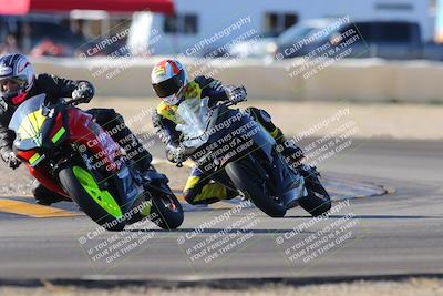 media/Dec-18-2022-SoCal Trackdays (Sun) [[8099a50955]]/Turn 2 (950am)/